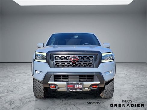 Used 2023 Nissan Frontier PRO-4X w/ Pro-4X Premium Package image 3