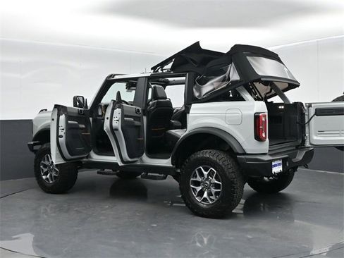 Used 2021 Ford Bronco Badlands image 67