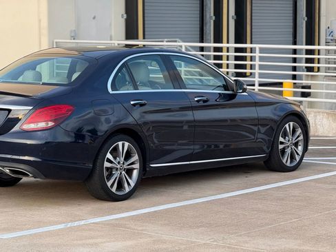 Used 2018 Mercedes-Benz C 300 Sedan image 9
