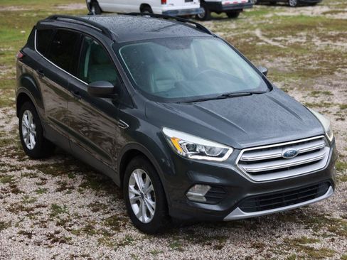 Used 2018 Ford Escape SEL FWD image 15
