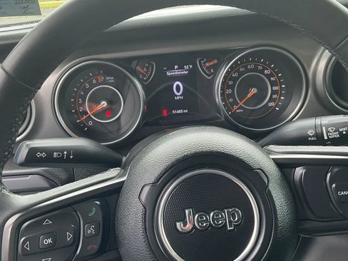 Used 2023 Jeep Gladiator Sport AWD/4WD image 24