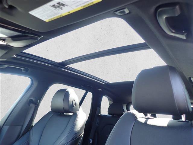 Used 2021 BMW X5 xDrive45e w/ Parking Assistance Package AWD/4WD image 15