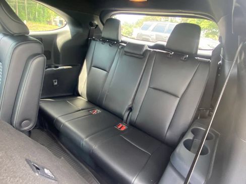 Used 2022 Toyota Highlander XSE AWD/4WD image 8