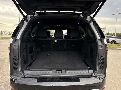 Used 2023 Land Rover Discovery S R-Dynamic AWD/4WD image 13