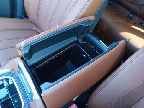 New 2026 BMW X5 M60i image 23