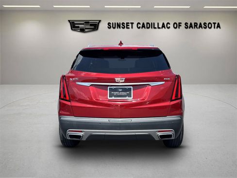 Used 2021 Cadillac XT5 Premium Luxury w/ LPO, Floor Liner Package FWD image 5