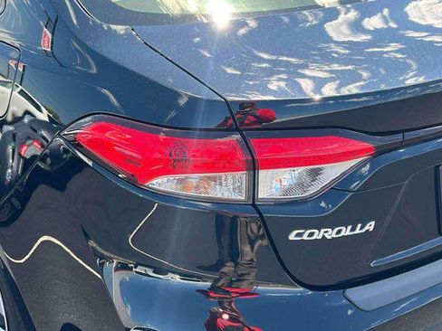 Certified 2023 Toyota Corolla LE w/ Carpet Mat Package (TMS) FWD image 9