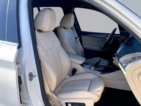 Used 2019 BMW X3 sDrive30i w/ Premium Package image 7