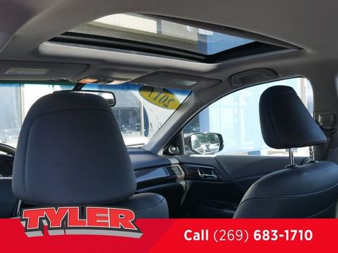 Used 2017 Honda Accord EX-L image 40