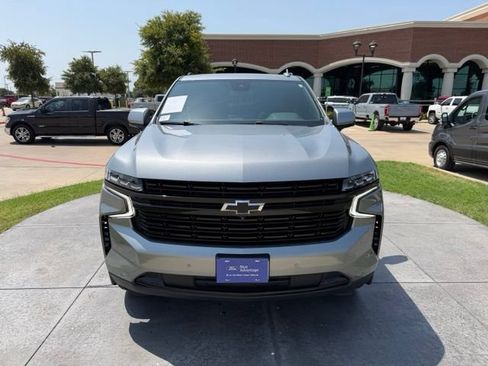 Used 2023 Chevrolet Suburban RST w/ Sport Performance Package AWD/4WD image 2