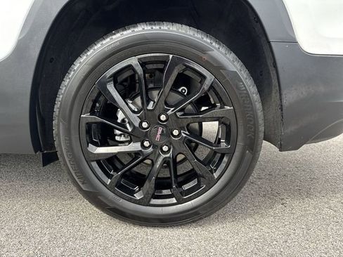 Used 2023 GMC Terrain SLT w/ Elevation Edition FWD image 33