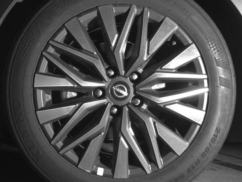 Used 2025 Nissan Altima 2.5 SV image 12