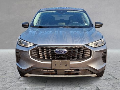 Used 2023 Ford Escape Active AWD/4WD image 2