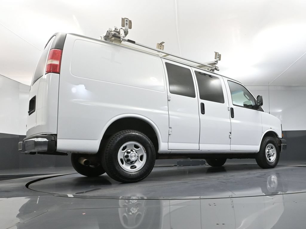 Used 2016 Chevrolet Express 2500 RWD image 36