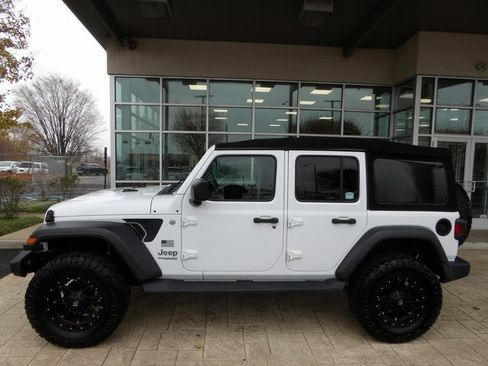 Used 2020 Jeep Wrangler Unlimited Freedom Edition image 4