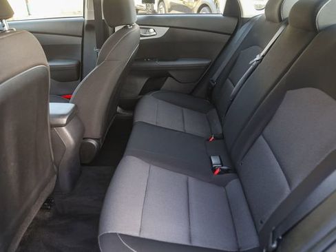 Certified 2023 Kia Forte LXS image 18