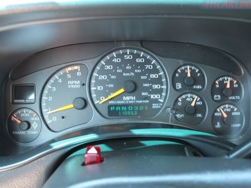 Used 2001 Chevrolet Silverado 2500 LS w/ Off-Road Skid Plate Pkg AWD/4WD image 12