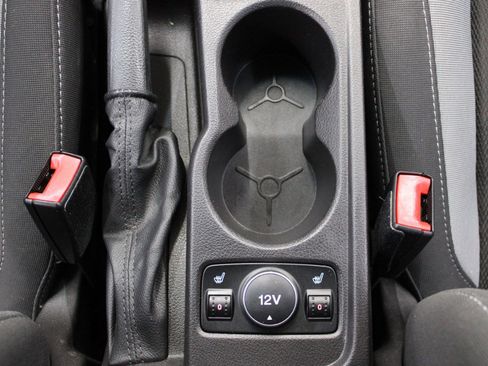 Used 2012 Ford Focus SE FWD image 21