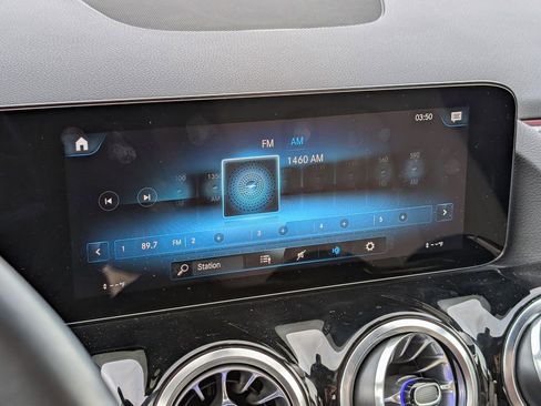 Certified 2022 Mercedes-Benz GLA 250 4MATIC image 7