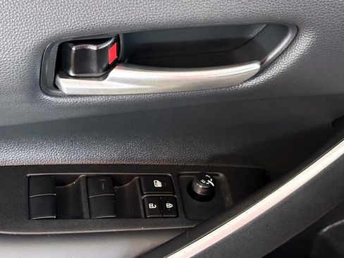 Certified 2025 Toyota Corolla SE FWD image 12