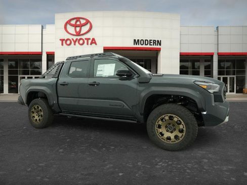 New 2026 Toyota Tacoma 4x4 Double Cab Hybrid image 7