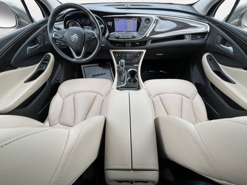 Used 2019 Buick Envision Essence FWD image 3