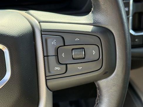 Used 2022 GMC Yukon XL Denali RWD image 17