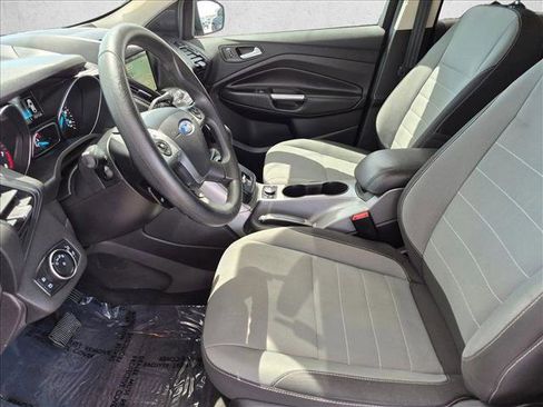 Used 2016 Ford Escape SE w/ Equipment Group 201A AWD/4WD image 11