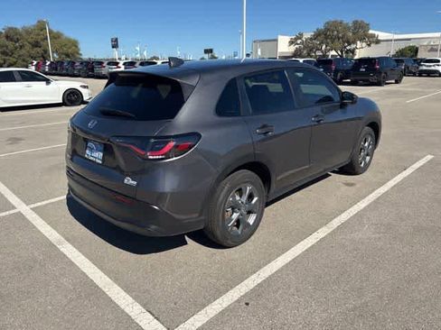 Certified 2026 Honda HR-V LX image 5