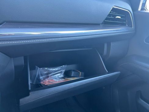 Used 2025 Chevrolet Tahoe Premier image 23