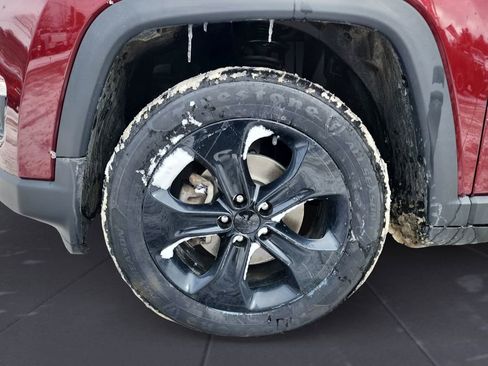 Used 2021 Jeep Compass Latitude image 14