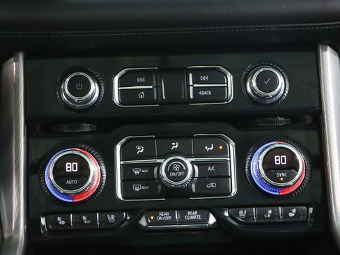 Used 2023 GMC Yukon Denali AWD/4WD image 21
