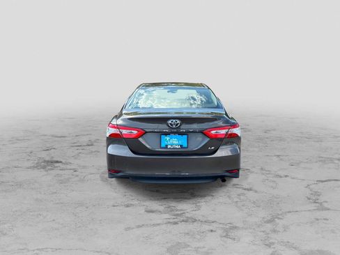 Used 2018 Toyota Camry LE w/ Moonroof Package FWD image 7