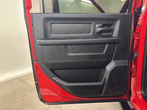 Used 2017 RAM 3500 Tradesman w/ Chrome Appearance Group image 27