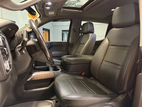 Used 2021 GMC Sierra 1500 Denali w/ Denali Ultimate Package AWD/4WD image 10