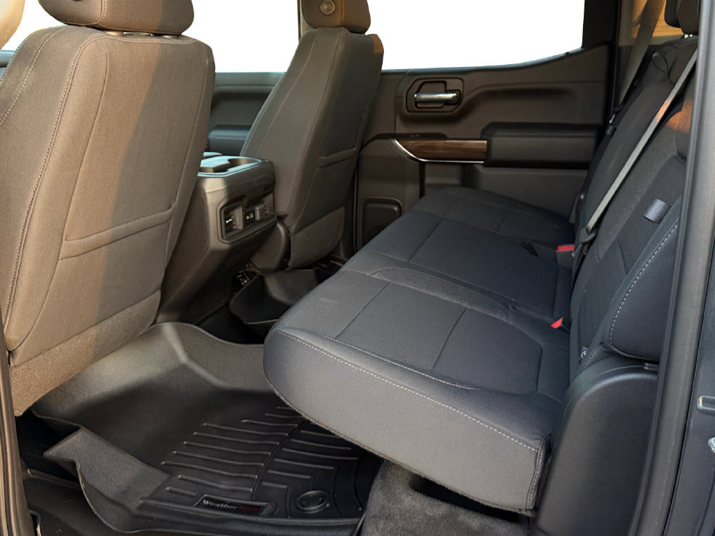 Used 2022 Chevrolet Silverado 1500 RST w/ LPO, Blackout Package AWD/4WD image 12