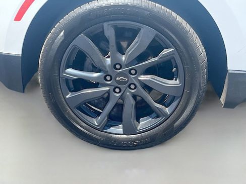Used 2024 Chevrolet Equinox RS AWD/4WD image 31