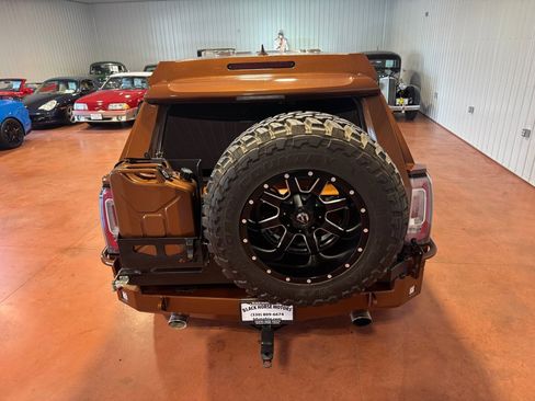 Used 2016 Toyota 4Runner SR5 AWD/4WD image 12