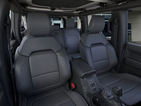 New 2025 Ford Bronco Badlands image 35