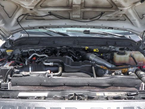 Used 2016 Ford F550 2WD Regular Cab Super Duty image 12