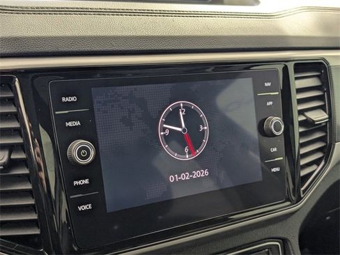 Used 2020 Volkswagen Atlas Cross Sport SEL R-Line image 31