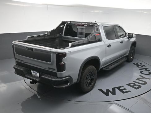Used 2024 Chevrolet Silverado 1500 ZR2 w/ Technology Package image 34