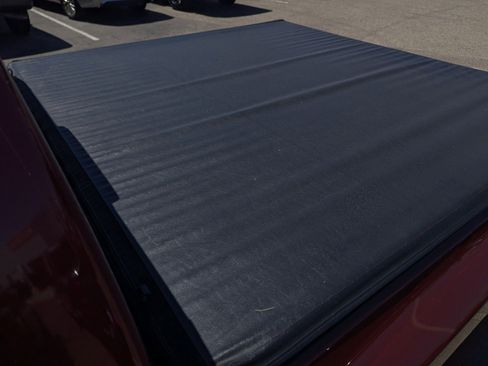 Used 2025 Nissan Frontier SV w/ Tow Package RWD image 8