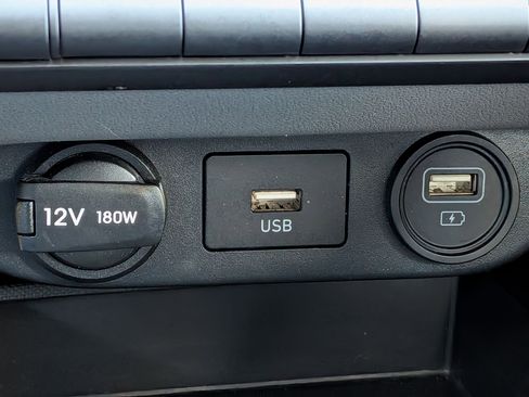 Used 2023 Hyundai Elantra SEL image 20