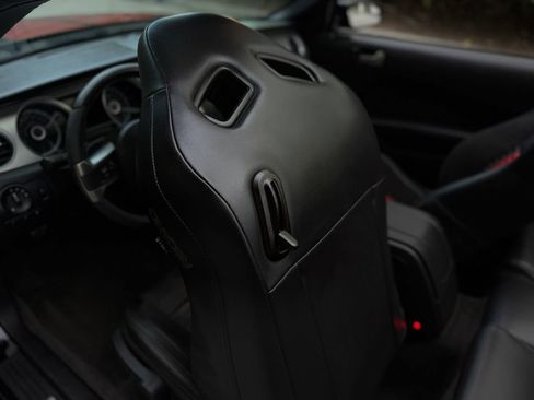 Used 2013 Ford Mustang Shelby GT500 image 24