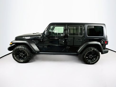 Used 2022 Jeep Wrangler Unlimited Sport AWD/4WD image 4