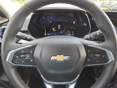 Used 2024 Chevrolet Trax LT w/ Driver Confidence Package FWD image 23