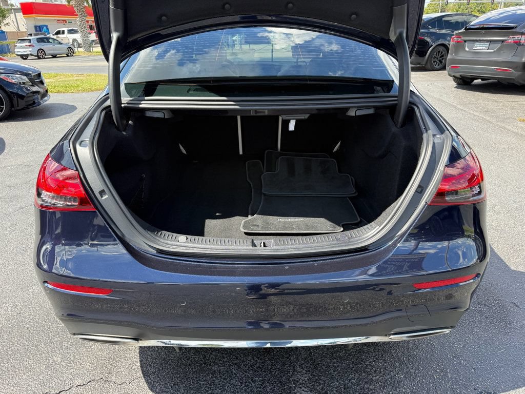 Used 2022 Mercedes-Benz E 350 Sedan image 23