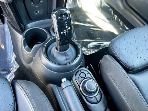 Certified 2024 MINI Cooper S w/ Signature Upholstery Package image 17