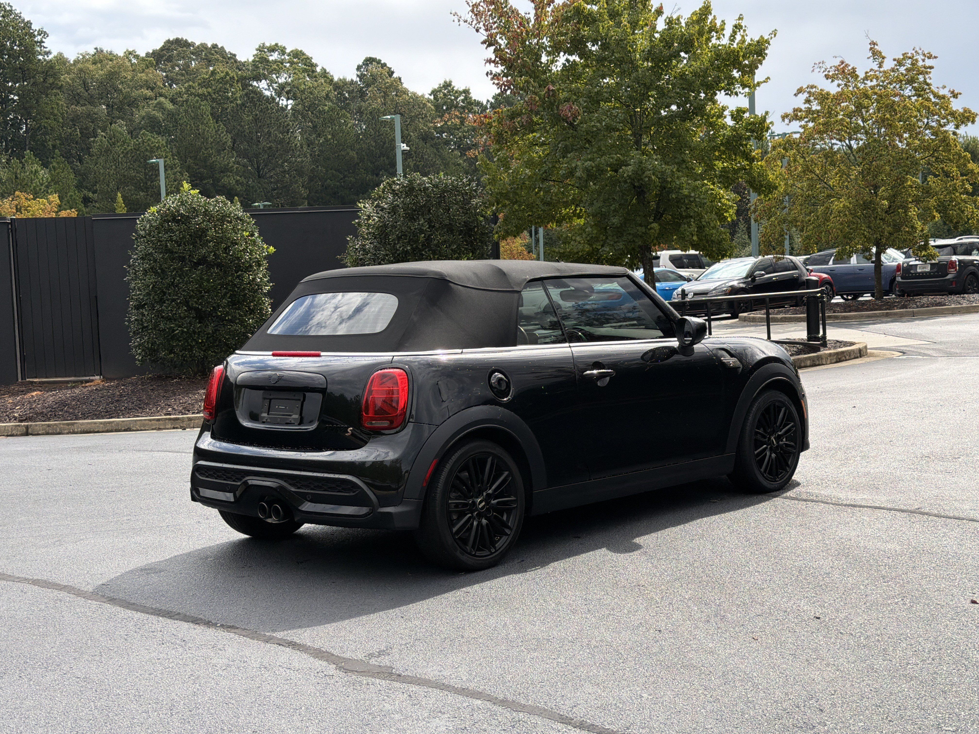 Used 2024 MINI Cooper S FWD image 3